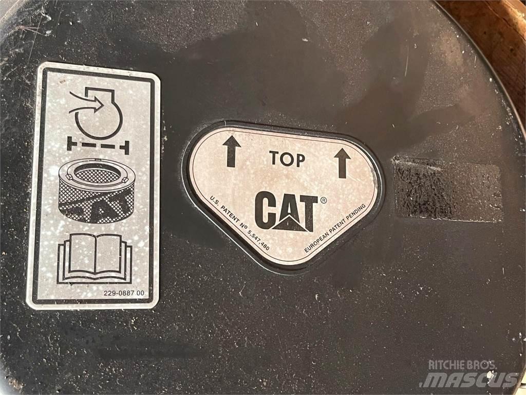 CAT 323D luftfilterhus Other