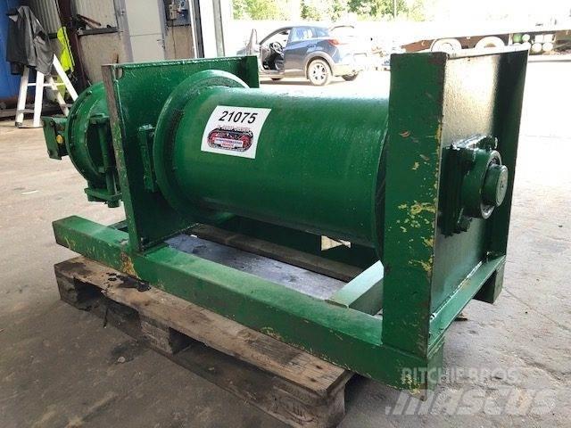  Hydr spil - 1 stk. Hoists and material elevators