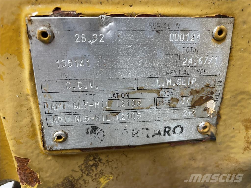 Hydrema 906B frontaksel Axles