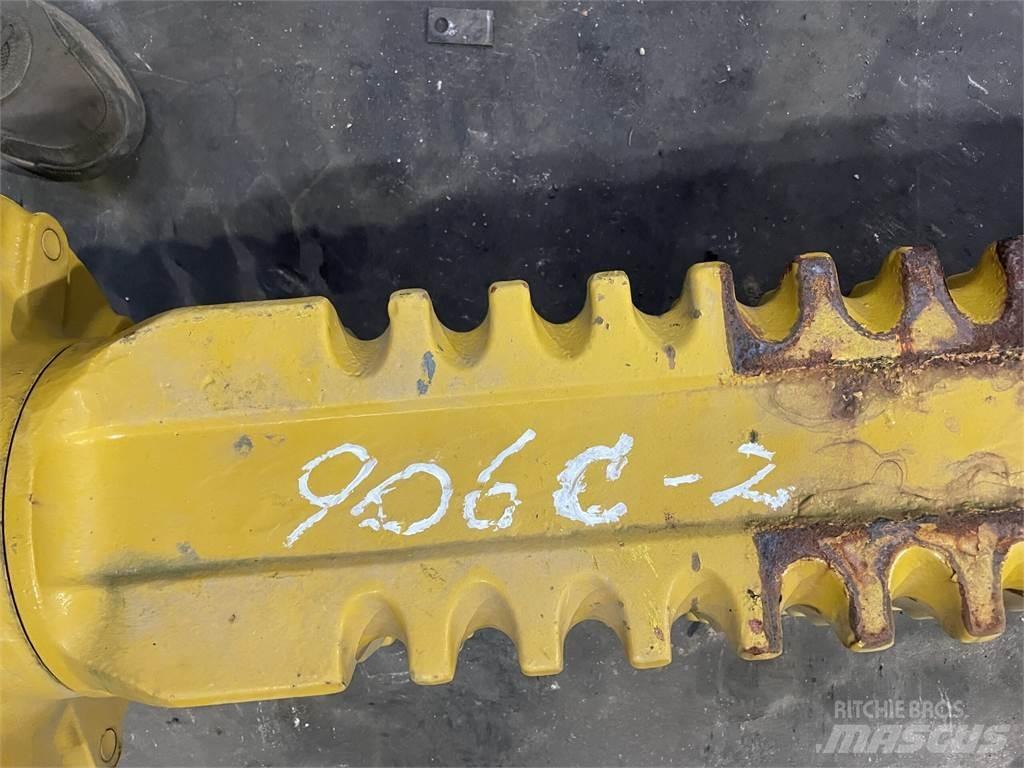 Hydrema 906C-2 frontaksel Axles