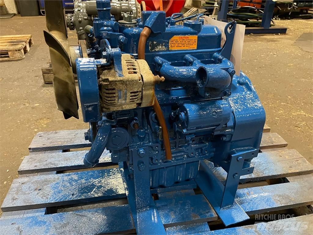Kubota D905 motor Engines