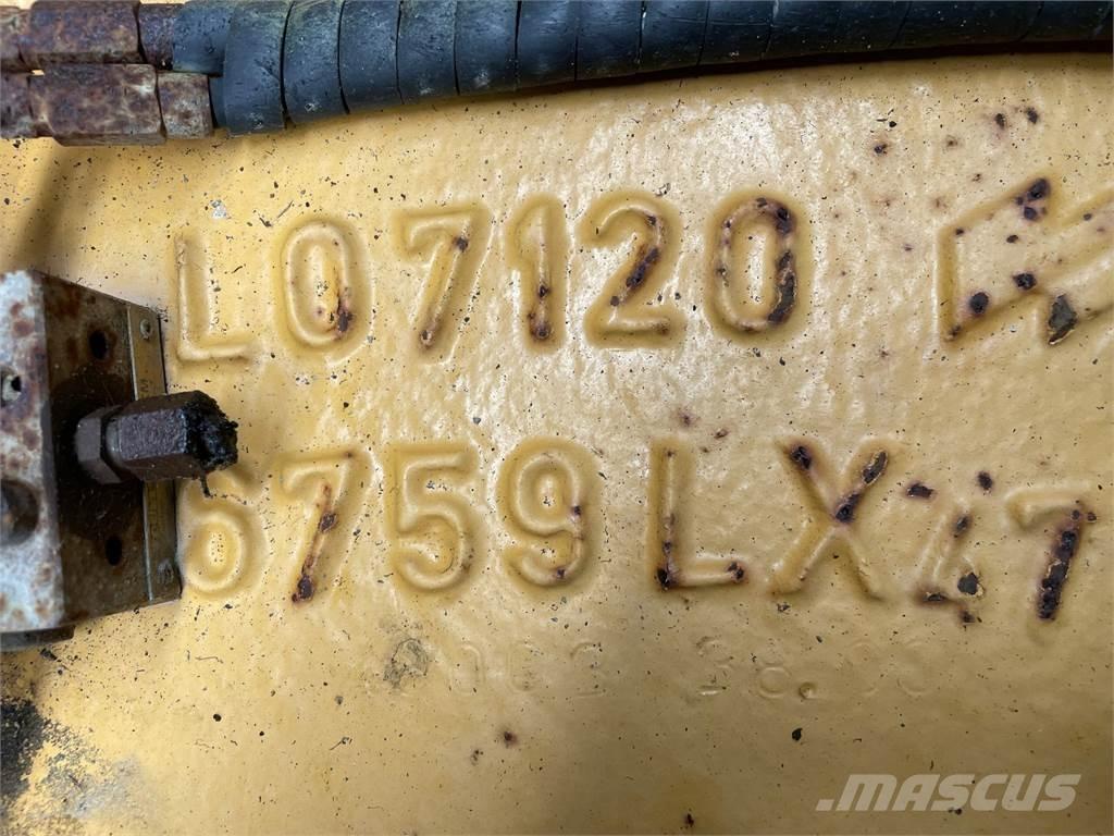 Liebherr LR632 Link arm Other components