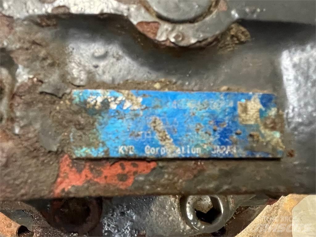 New Holland E485B Køregear Transmission
