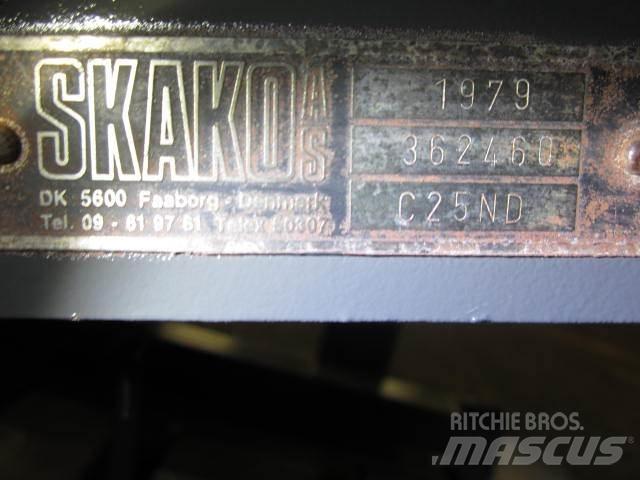 Skako el-føder Feeders