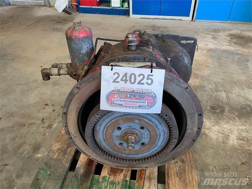  Twin Disc Model 6-C-1502-1 Transmission