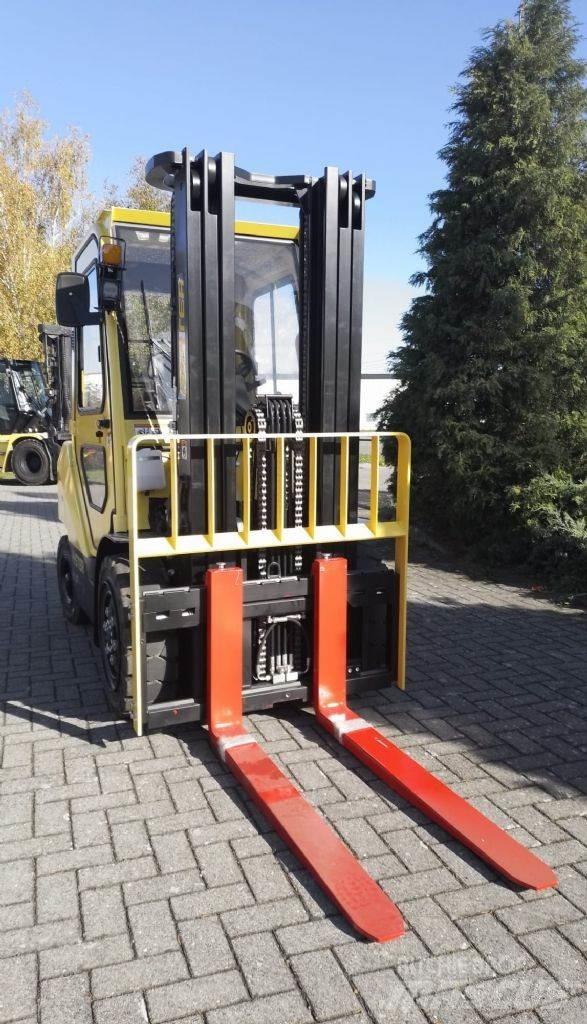 Hyster H3.5UT Diesel trucks