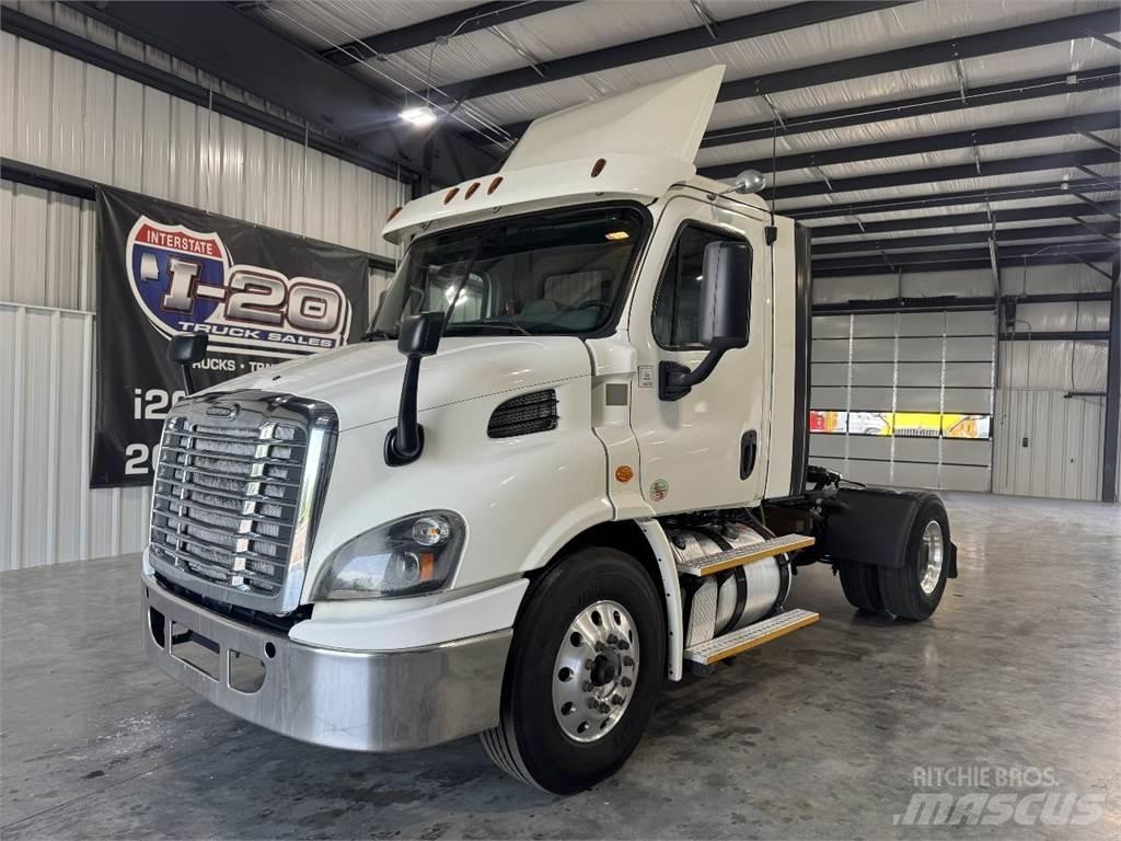 Freightliner CA113 Prime Movers