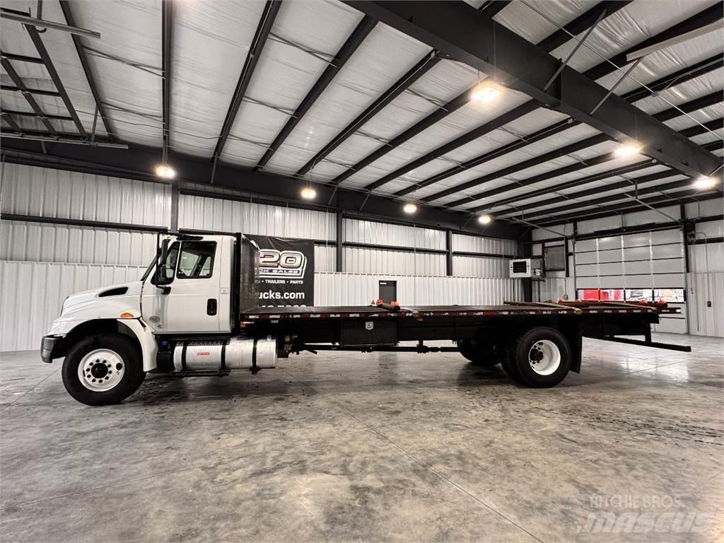 International 4300 Flatbed / Dropside trucks