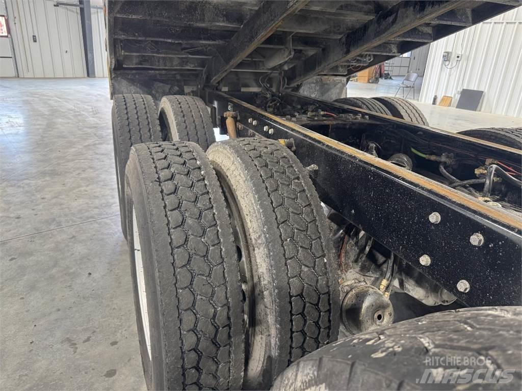 Kenworth T800 Tipper trucks