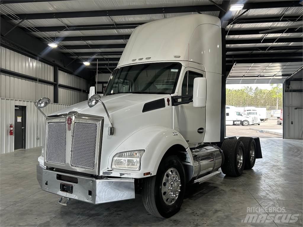 Kenworth T880 Prime Movers