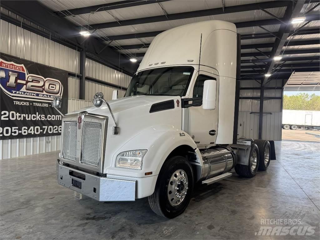 Kenworth T880 Prime Movers