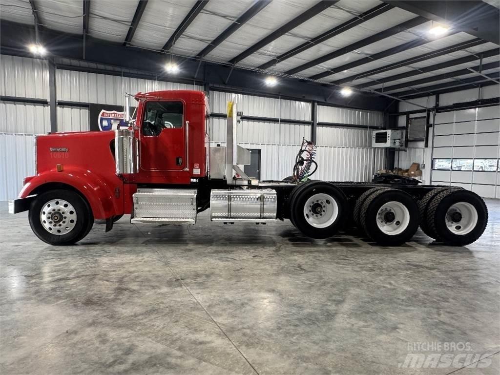 Kenworth W900L Prime Movers