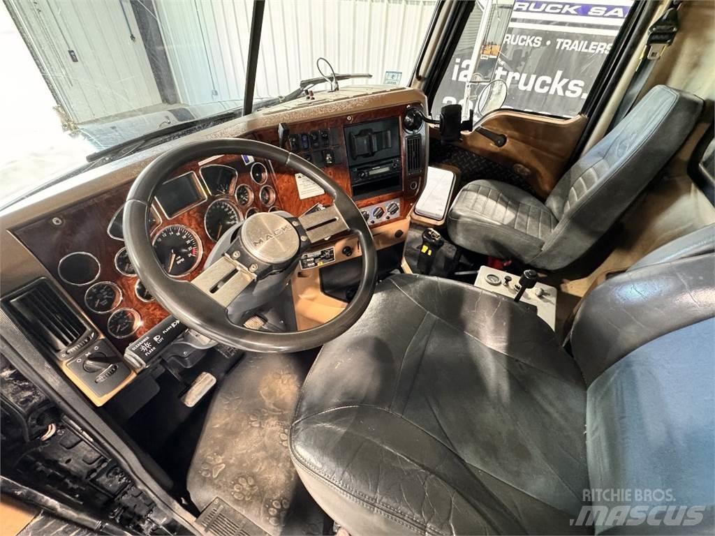 Mack GU713 Tipper trucks