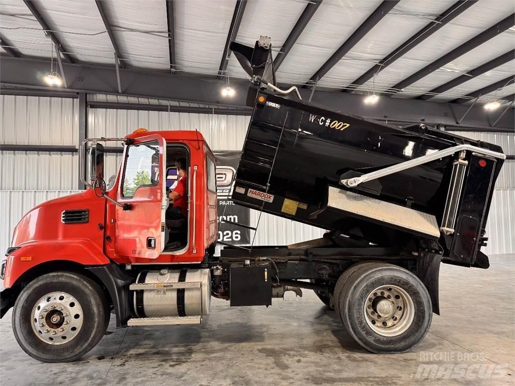 Mack MD6 Tipper trucks