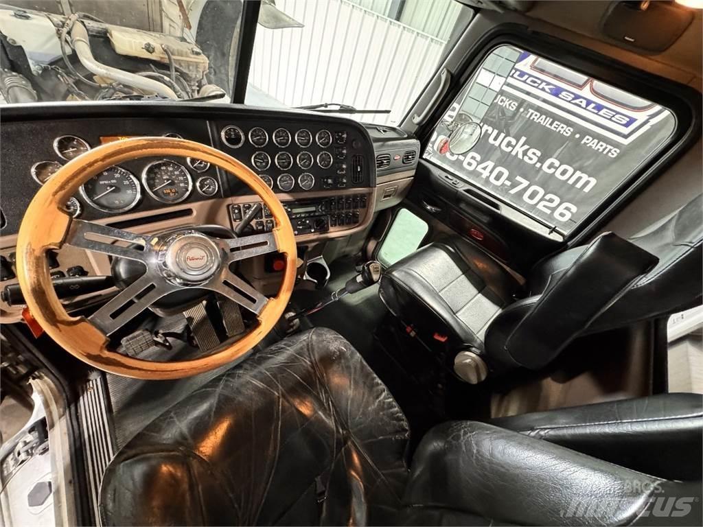Peterbilt 389 Prime Movers
