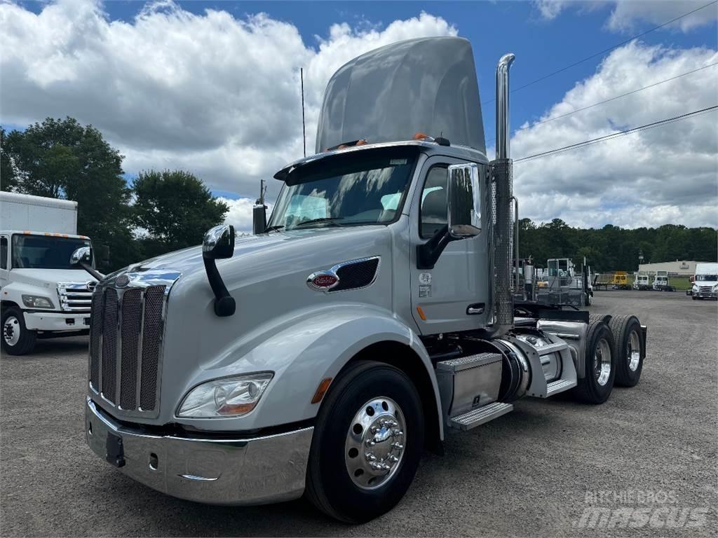 Peterbilt 579 Prime Movers