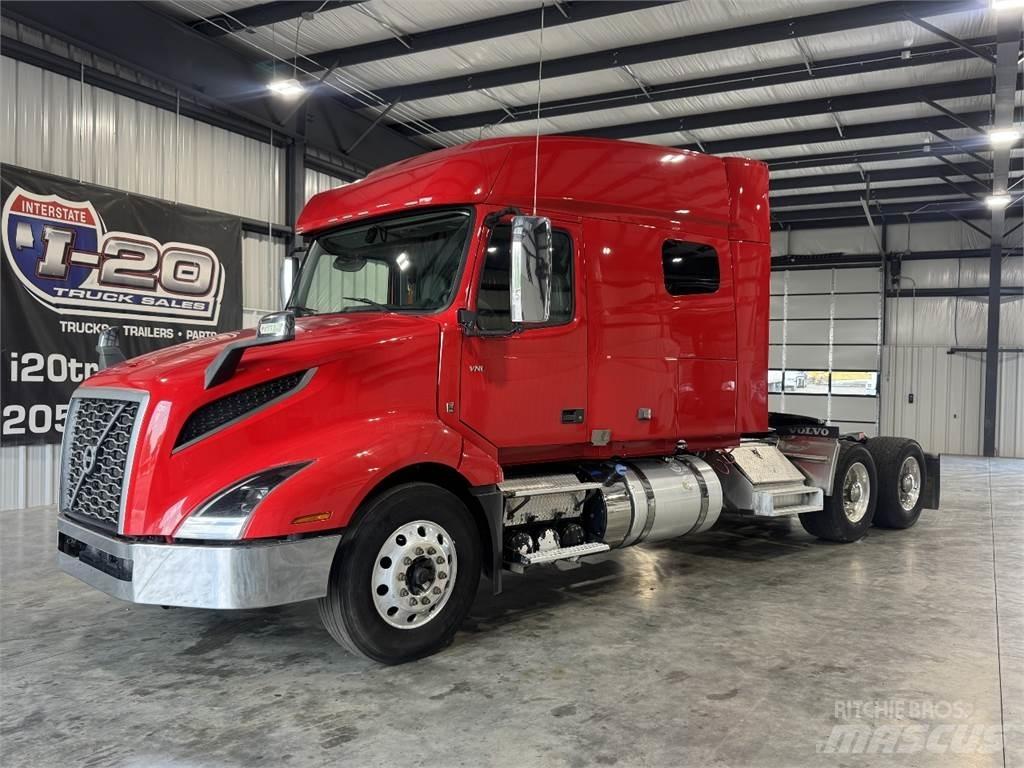 Volvo VNL740 Prime Movers