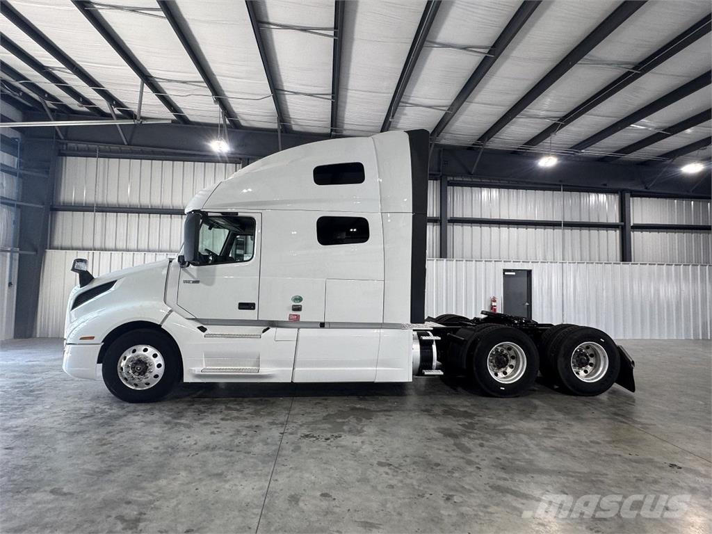 Volvo VNL760 Prime Movers