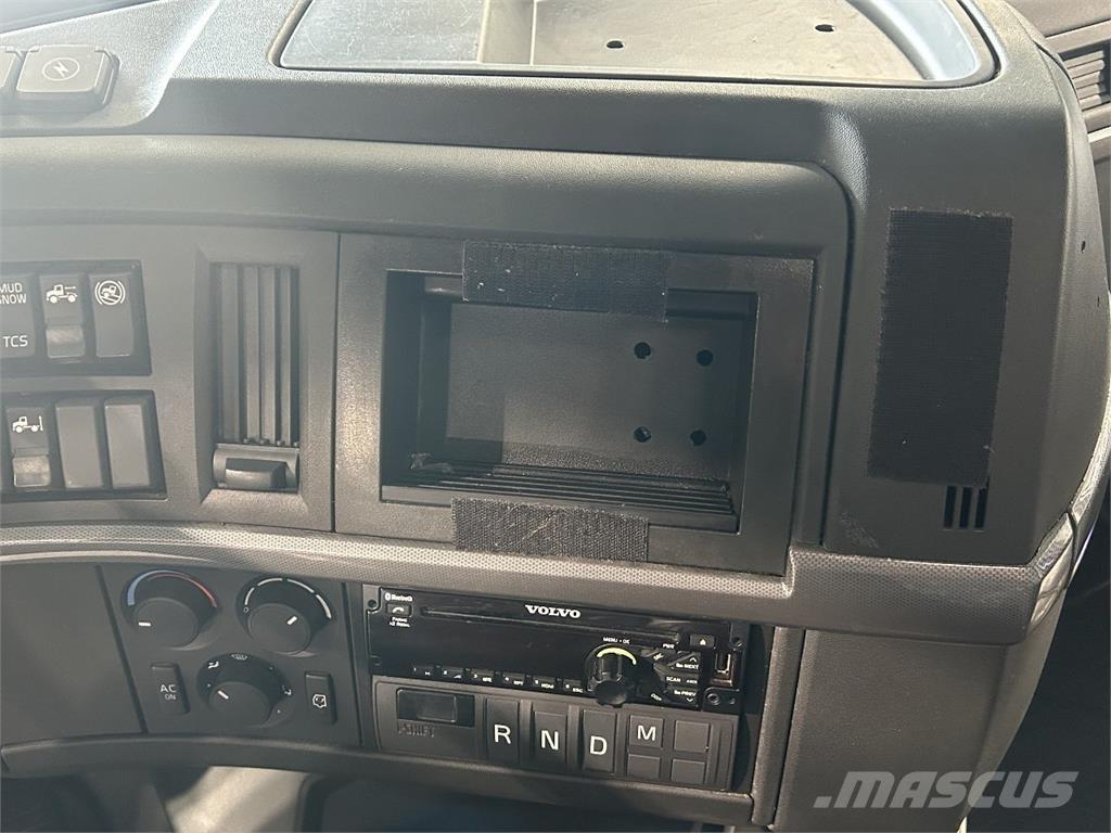 Volvo VNL860 Prime Movers