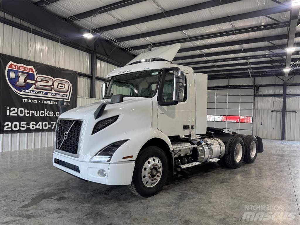 Volvo VNR64T300 Prime Movers