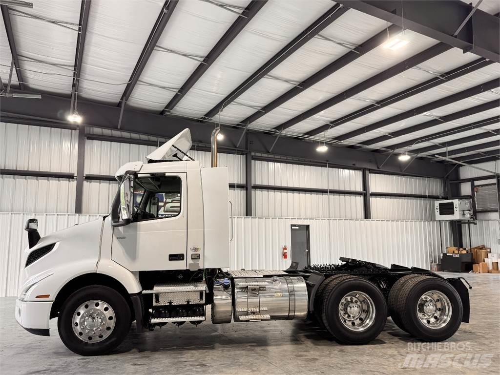 Volvo VNR64T300 Prime Movers