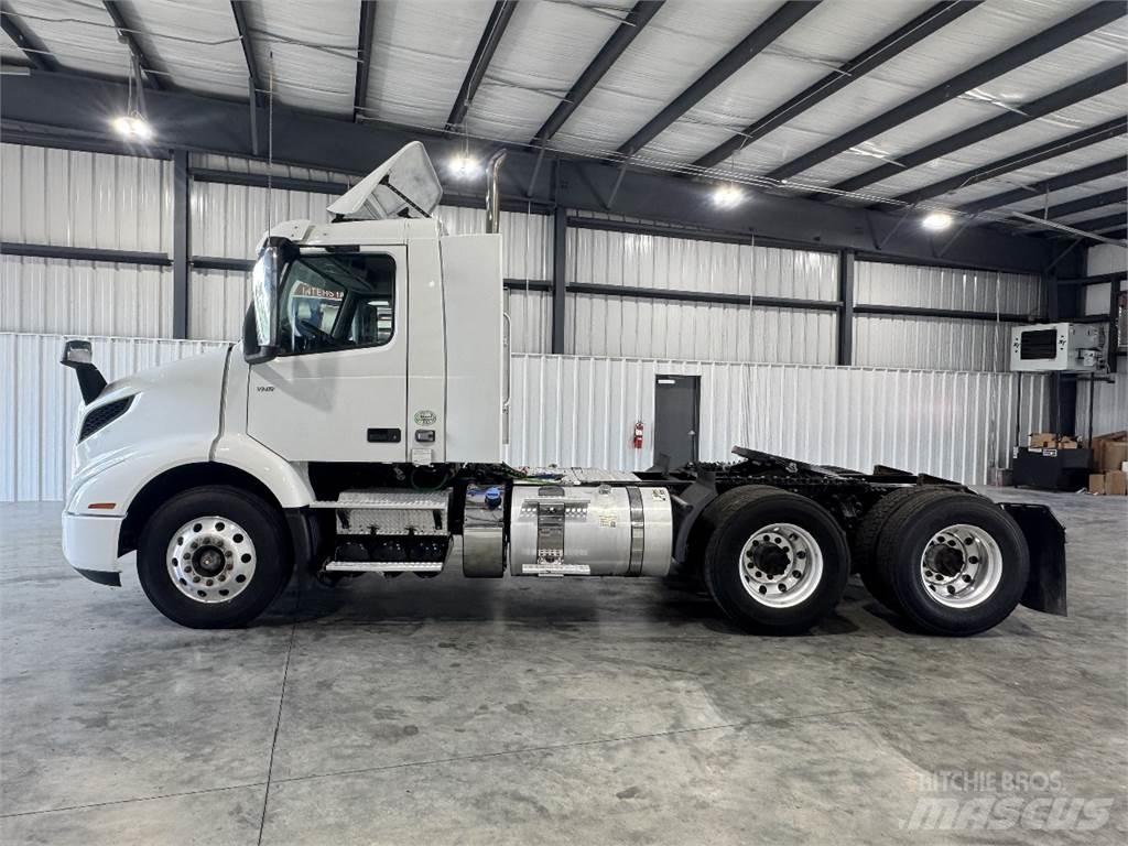 Volvo VNR64T300 Prime Movers