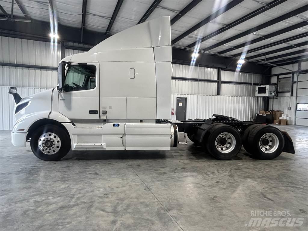 Volvo VNR64T640 Prime Movers