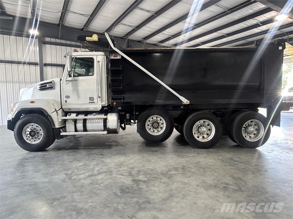 Western Star 4700 Tipper trucks