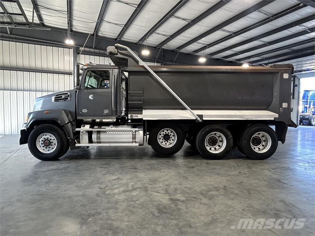 Western Star 4700SF Tipper trucks