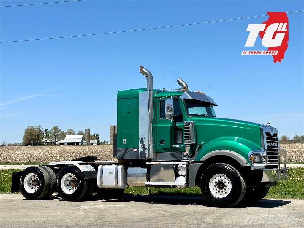 Mack Titan TD713 Prime Movers