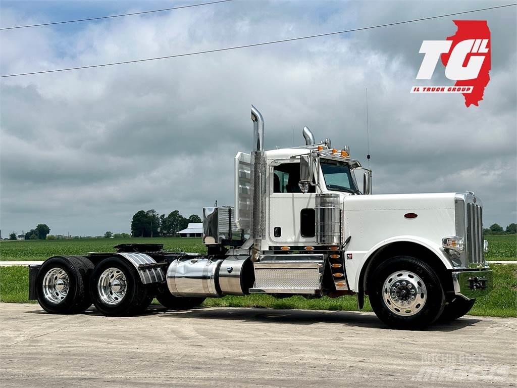 Peterbilt 389 Prime Movers