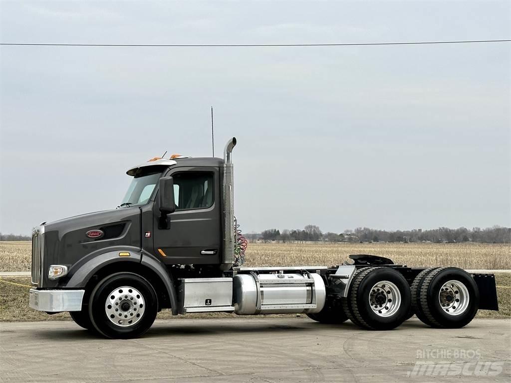 Peterbilt 567 Prime Movers