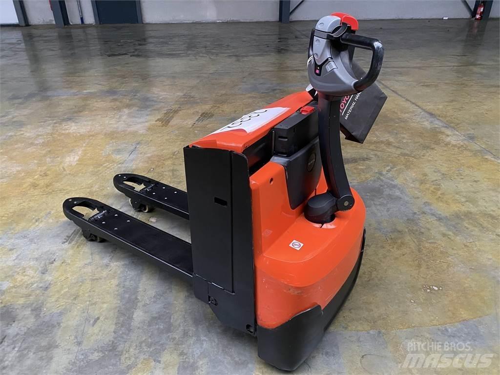 Toyota LWE200 Hand pallet truck