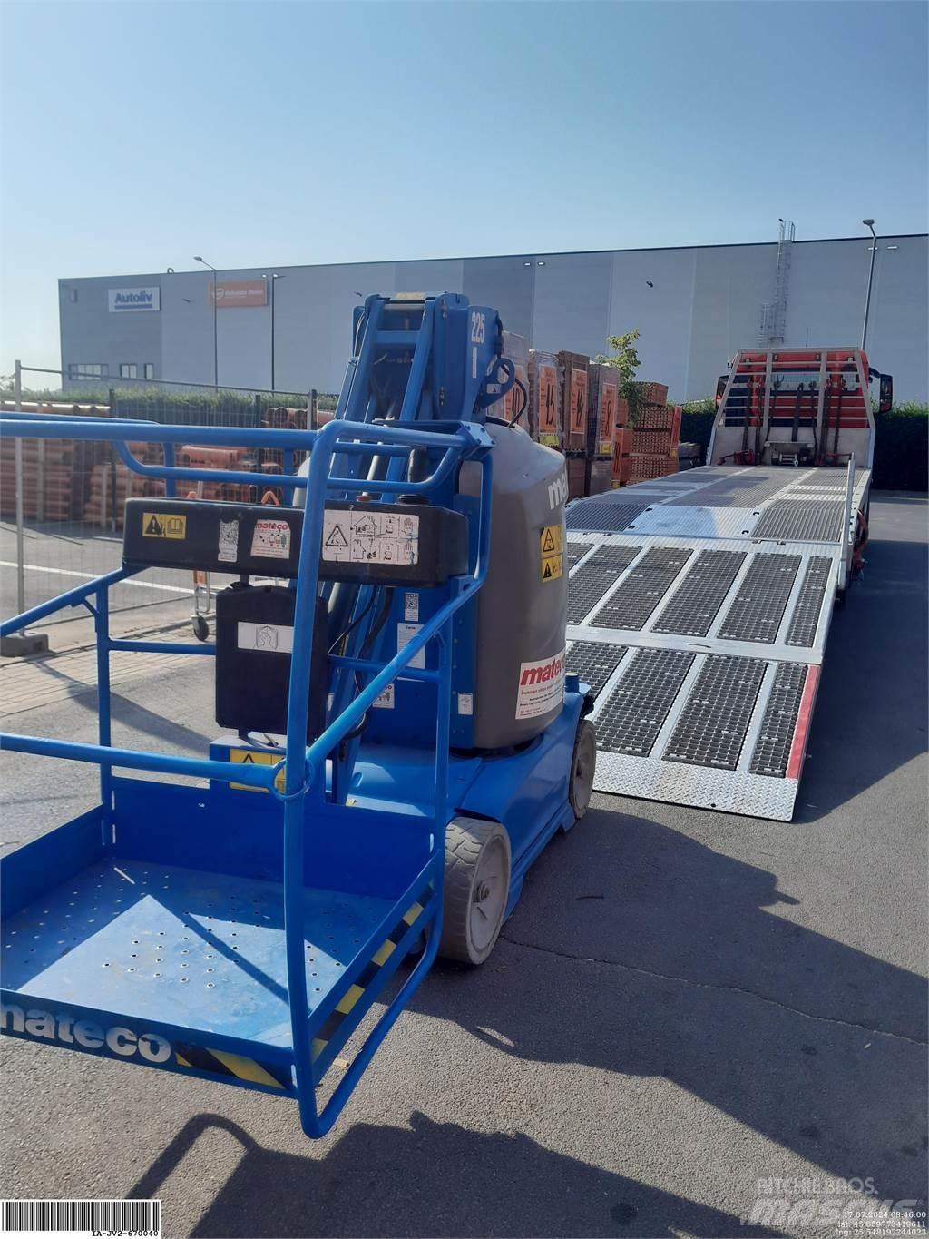 Genie GR26J Used Personnel lifts and access elevators