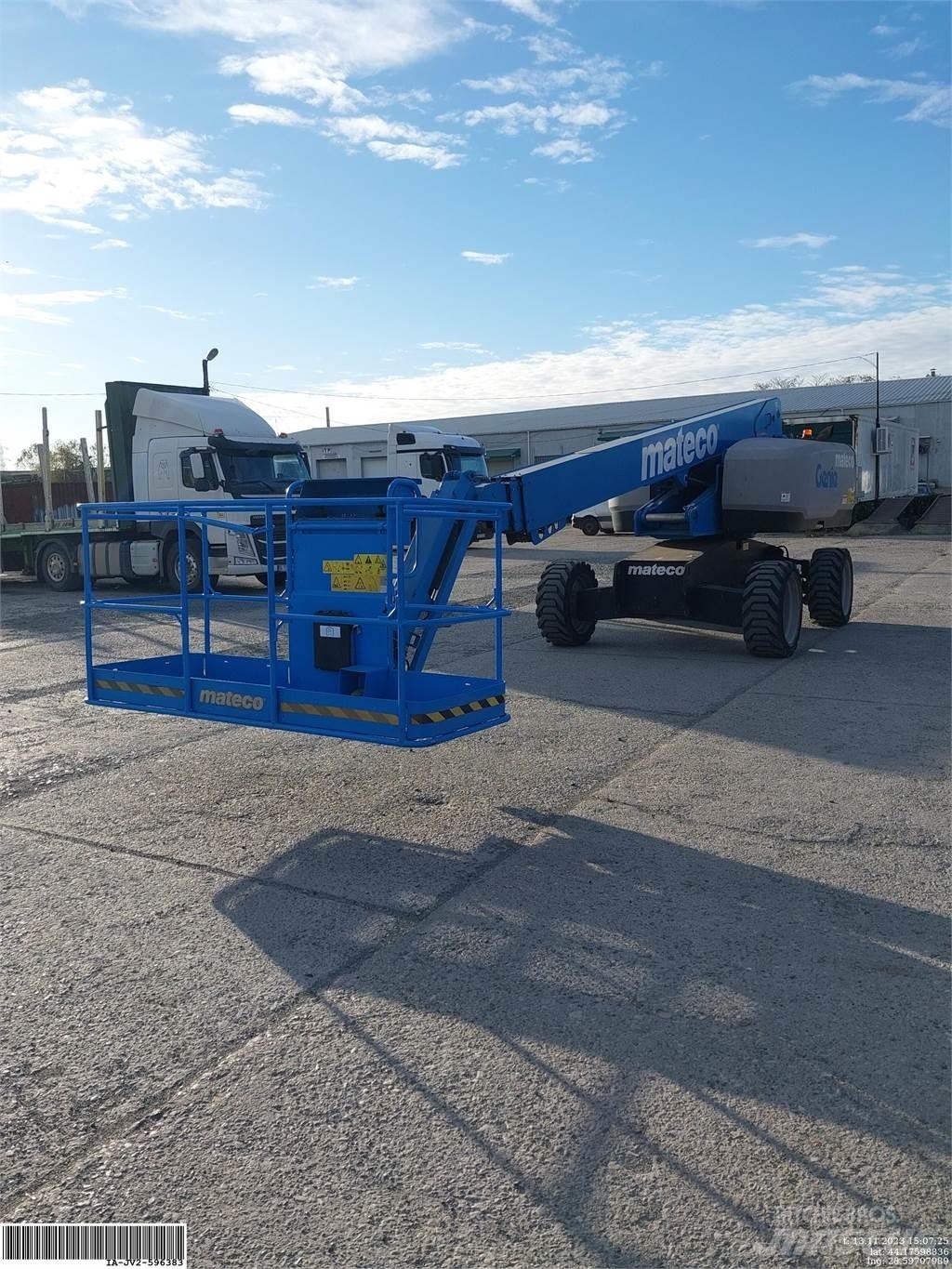 Genie S-65 Articulated boom lifts