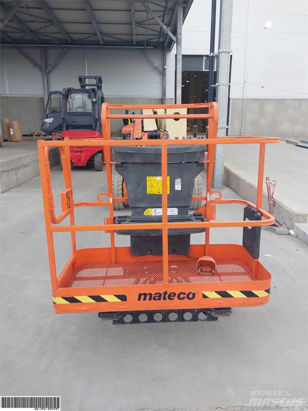 JLG E450AJ Articulated boom lifts