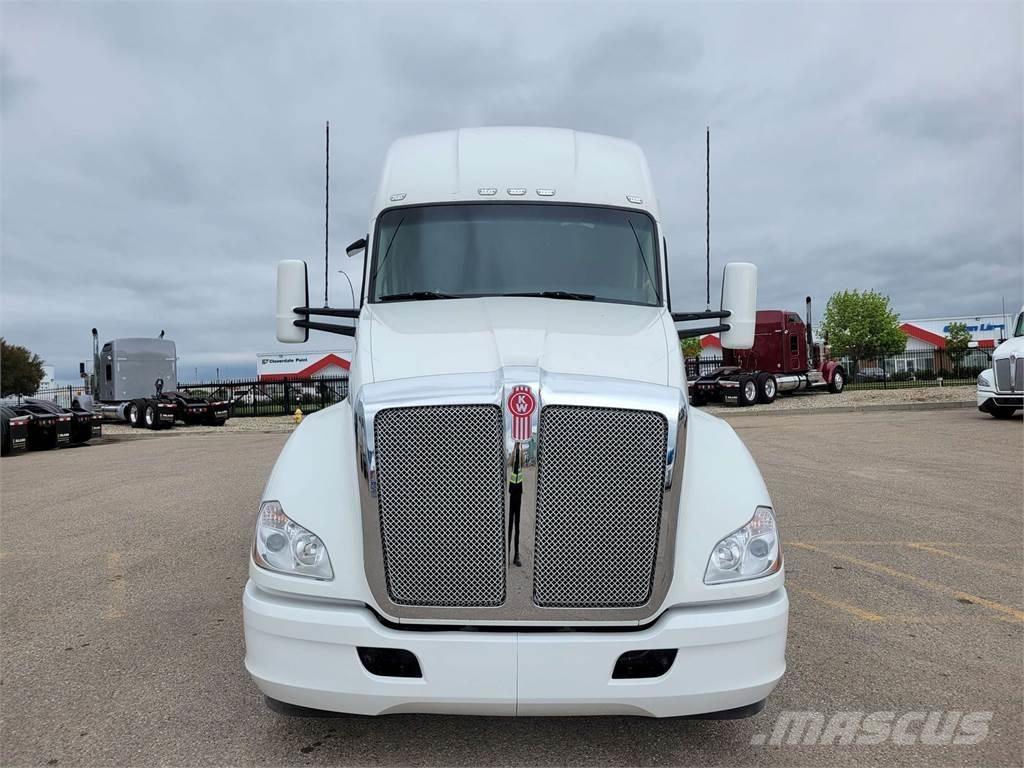 Kenworth T680 Prime Movers