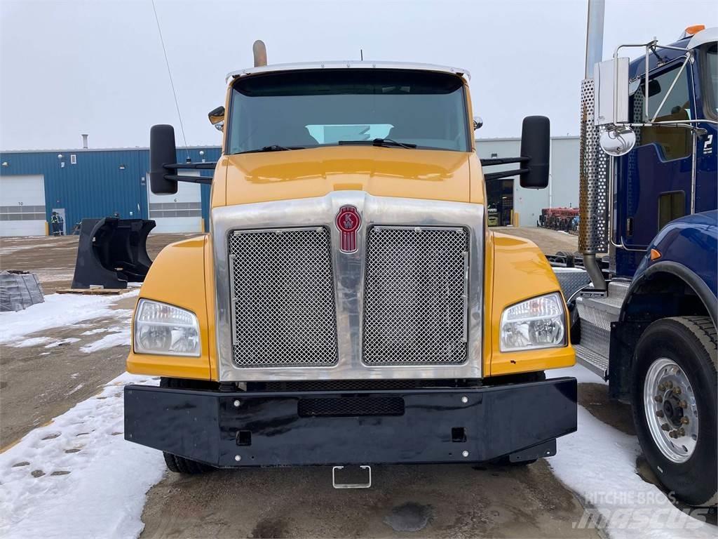 Kenworth T880 Prime Movers