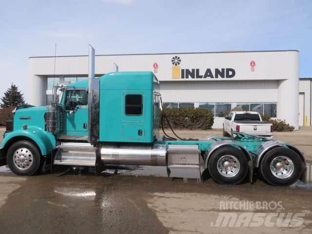 Kenworth W900 Prime Movers