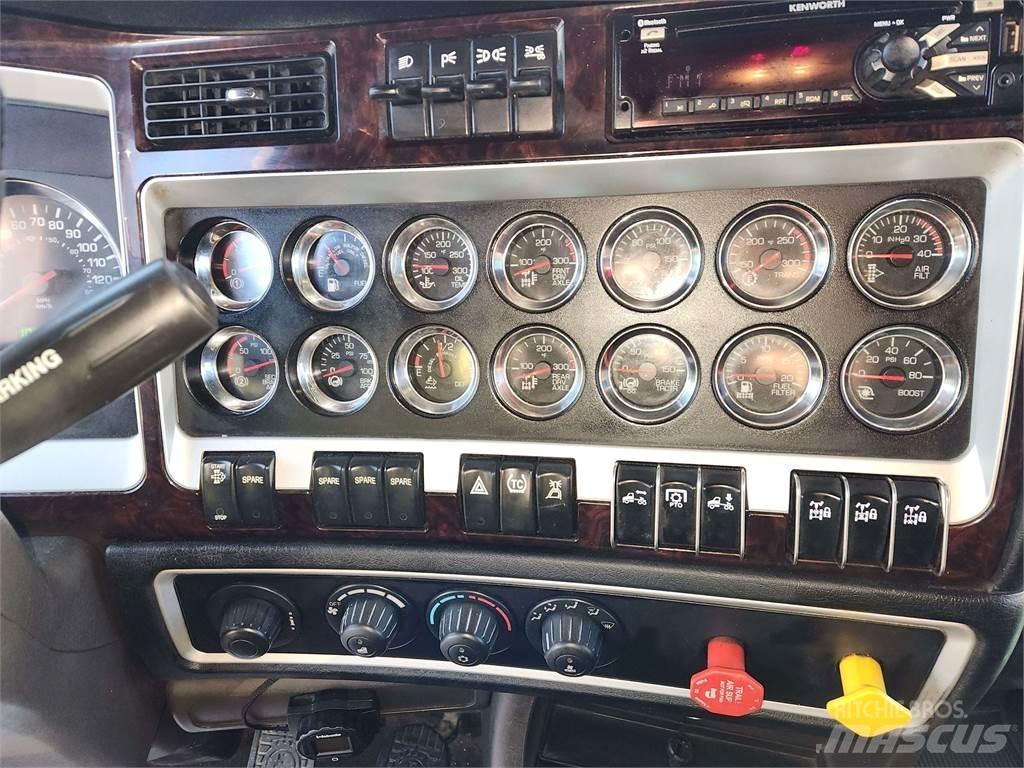 Kenworth W900L Prime Movers
