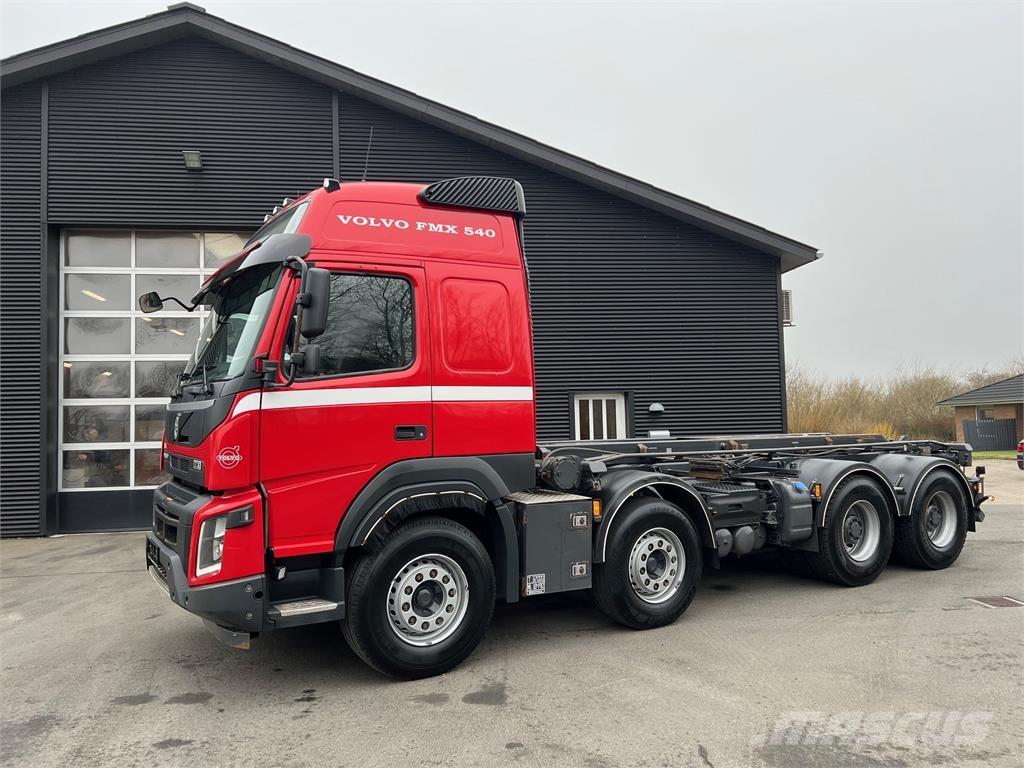 Volvo FMX540 Globe Demountable trucks