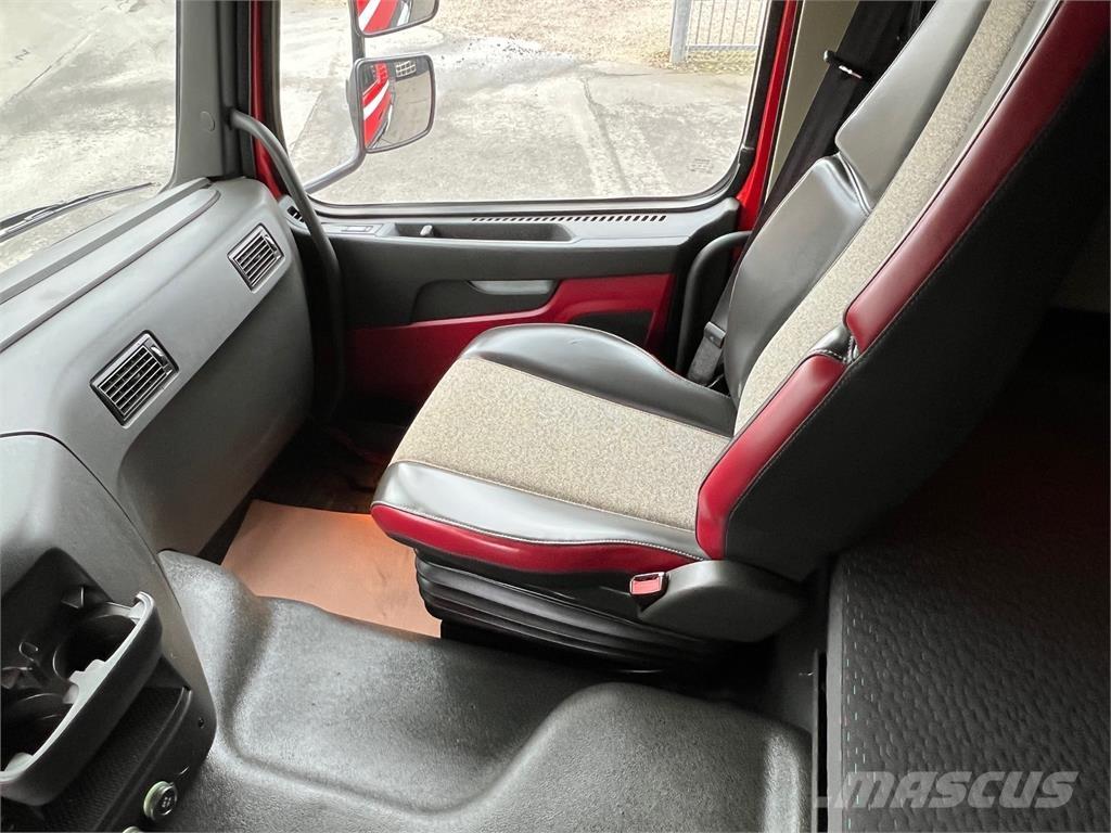 Volvo FMX540 Globe Demountable trucks