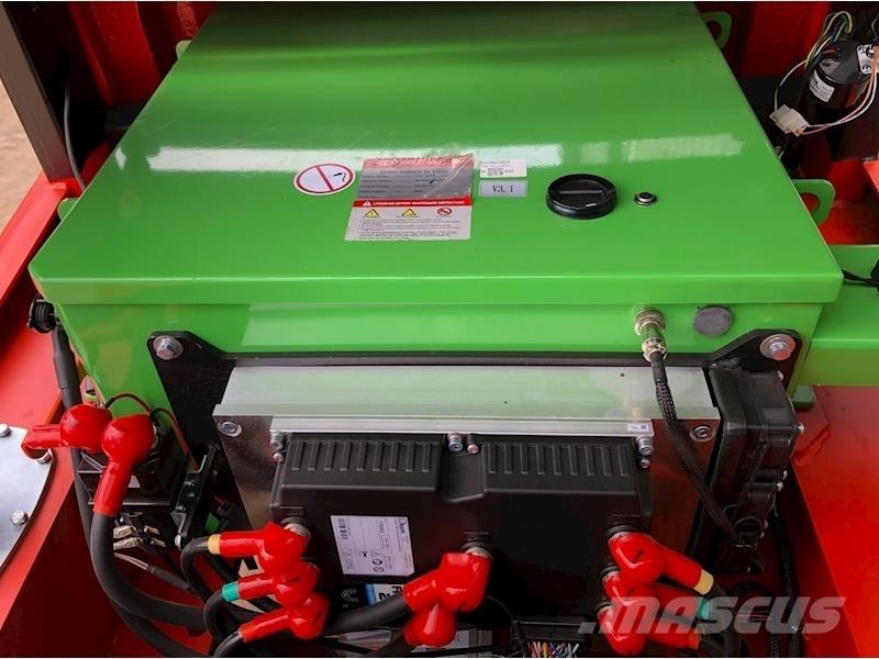 EP EFL302 Electric forklift trucks