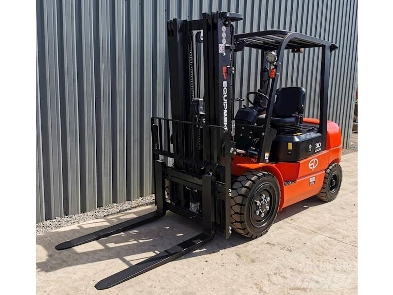 EP EFL302 Electric forklift trucks