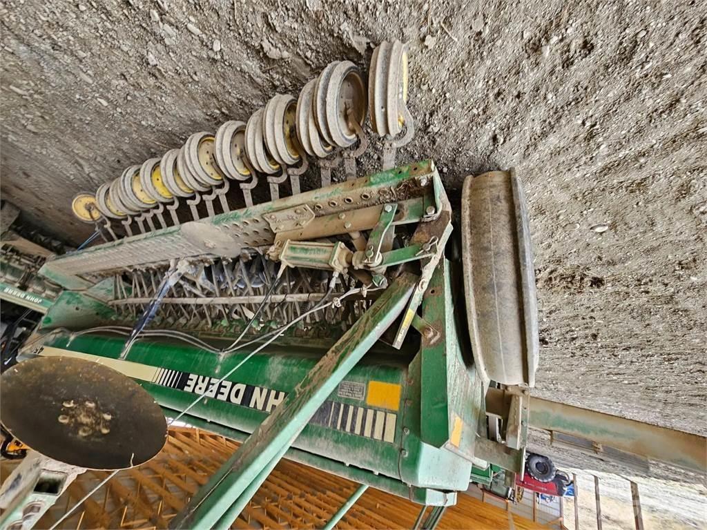 John Deere 450 Other components