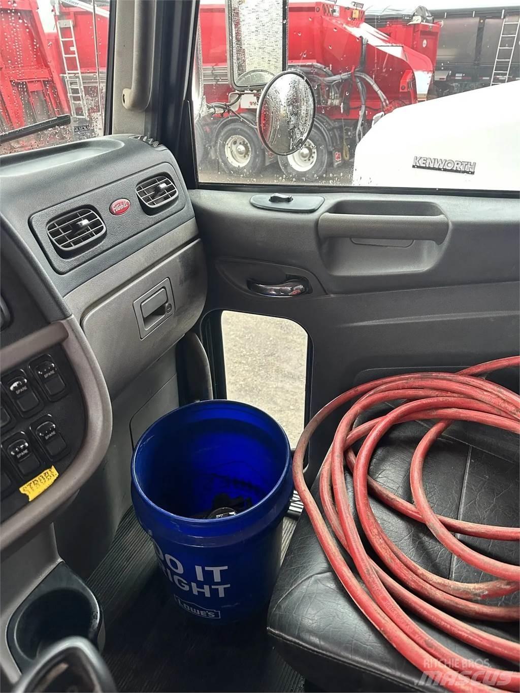 Peterbilt 365 Other components