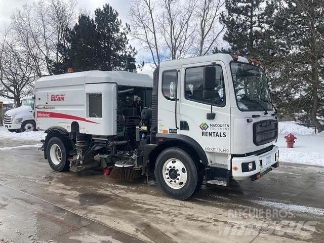Autocar  Sweeper trucks
