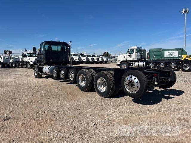 Autocar DC64 Cabins and interior