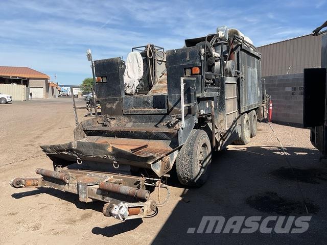 Bergkamp M1 Asphalt pavers