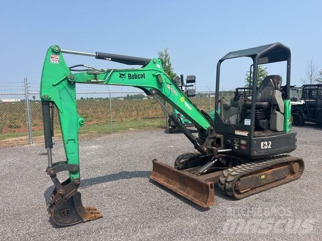 Bobcat E32 Crawler excavators